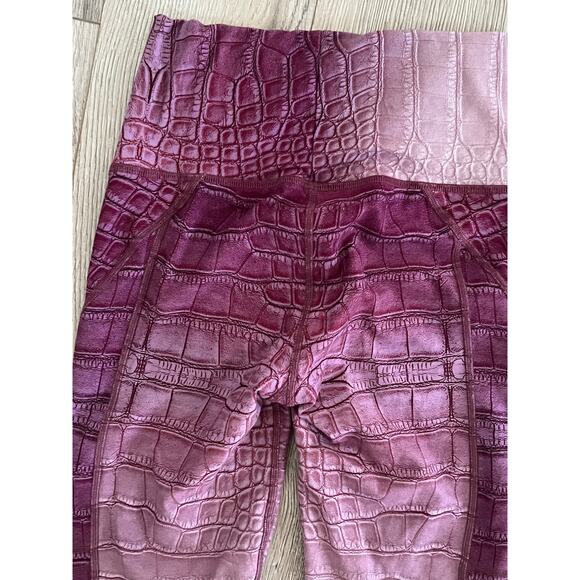 EUC Niyama Sol Croc High Waisted Slice Leggings Muave sz M yoga activewear - Picture 5 of 5